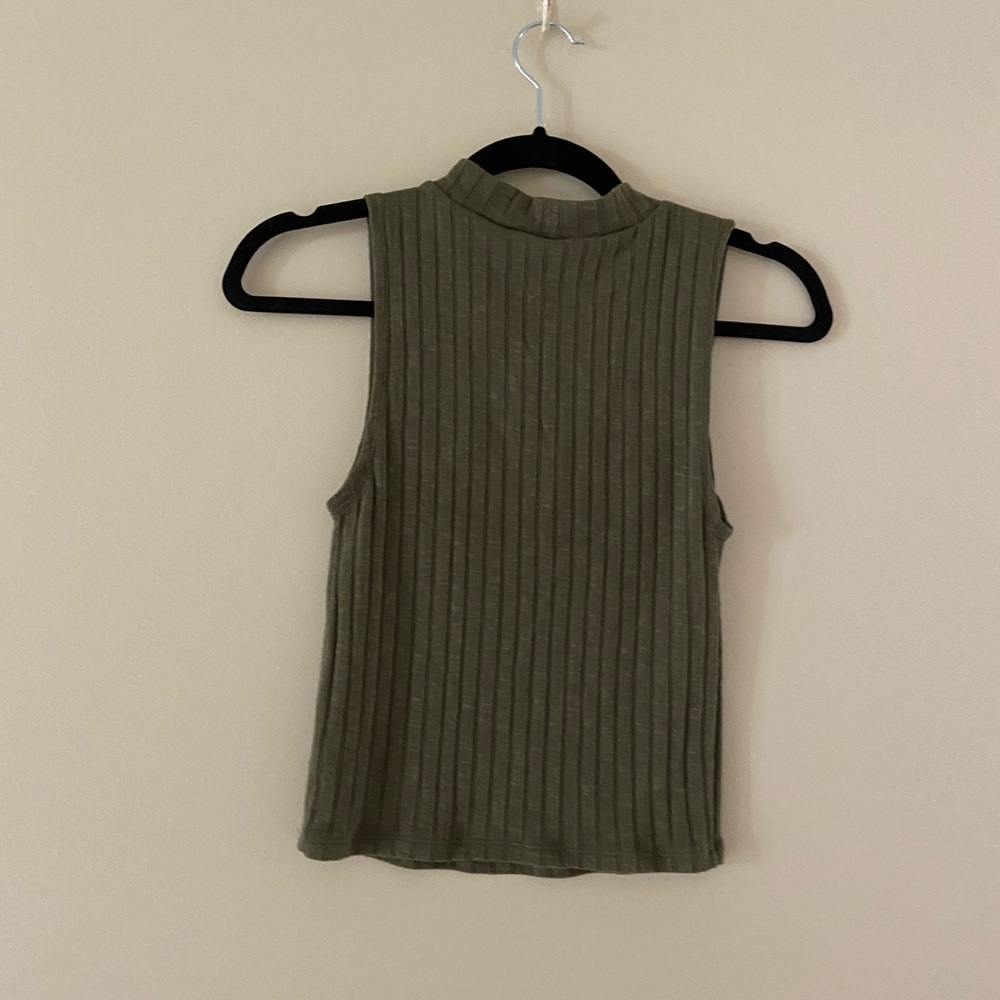 Halter neck tank - Picture 2 of 2
